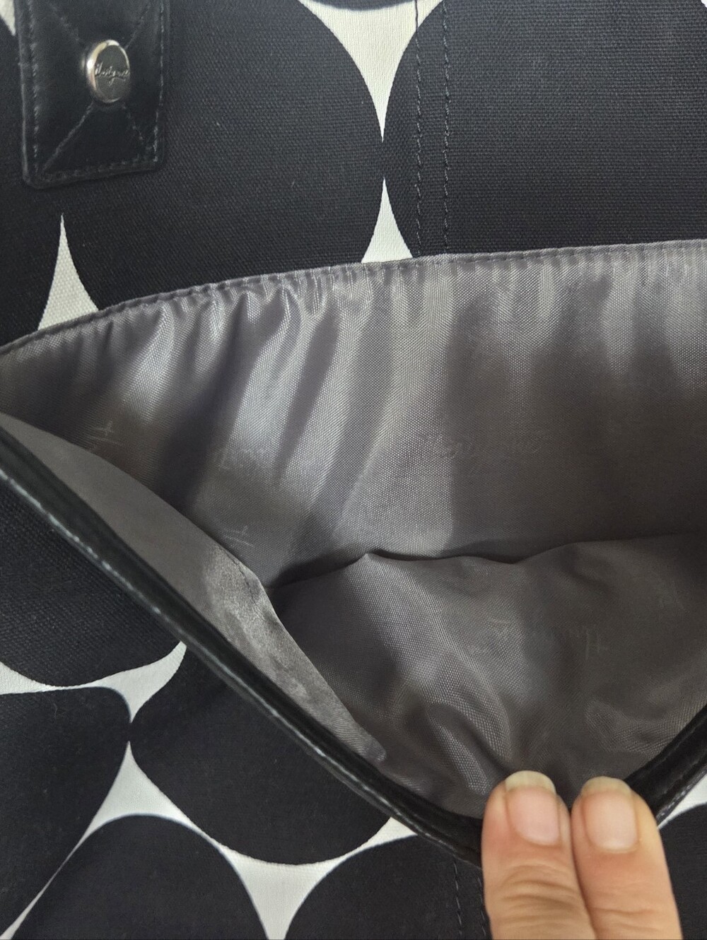Thirty one Black & White Polka Dot Laptop Bag - Stylish Everyday Carry - Picture 8 of 16